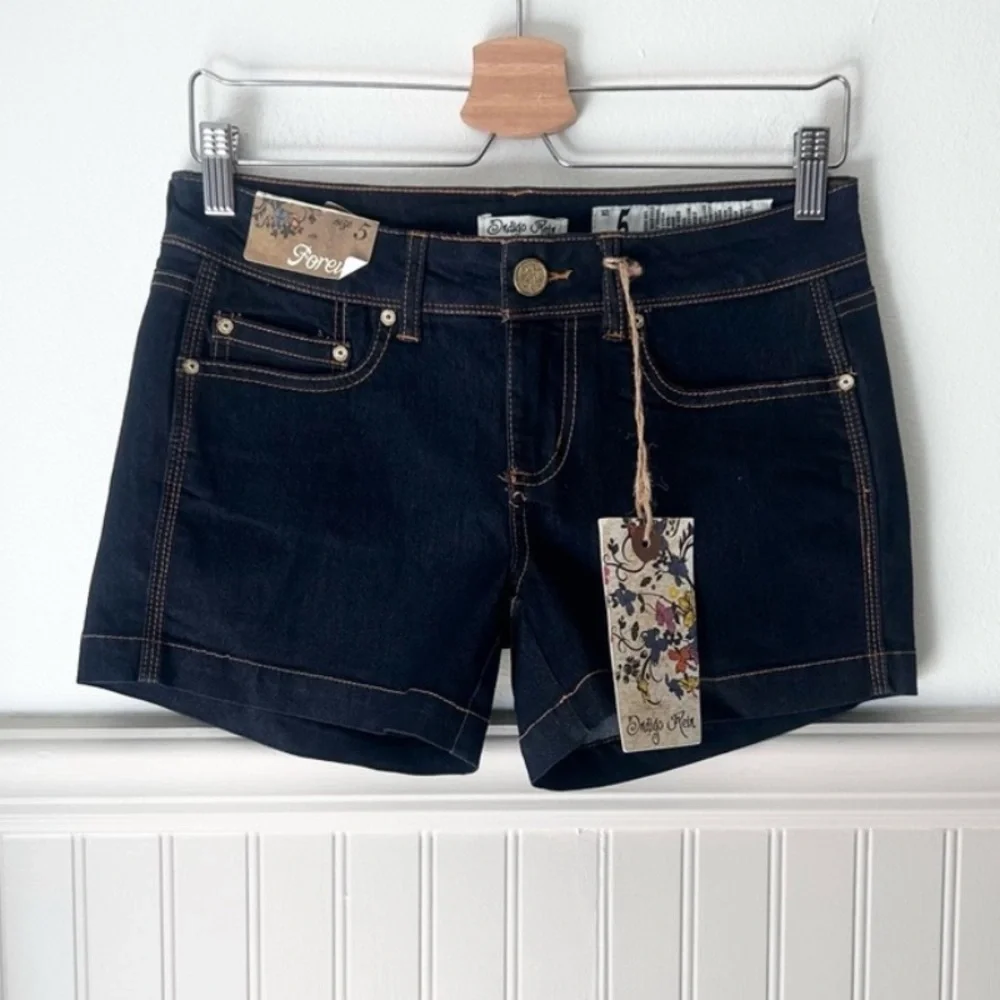 ⭐️ NEW Indigo Rein Dark Wash Jean Shorts size 5